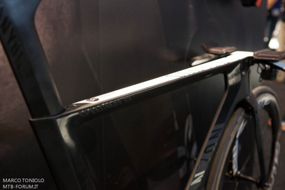 toniolo-eurobike-canyon-320
