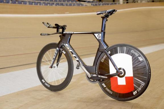 Hour-Record_Matthias-Brändle_Bike_2014_15