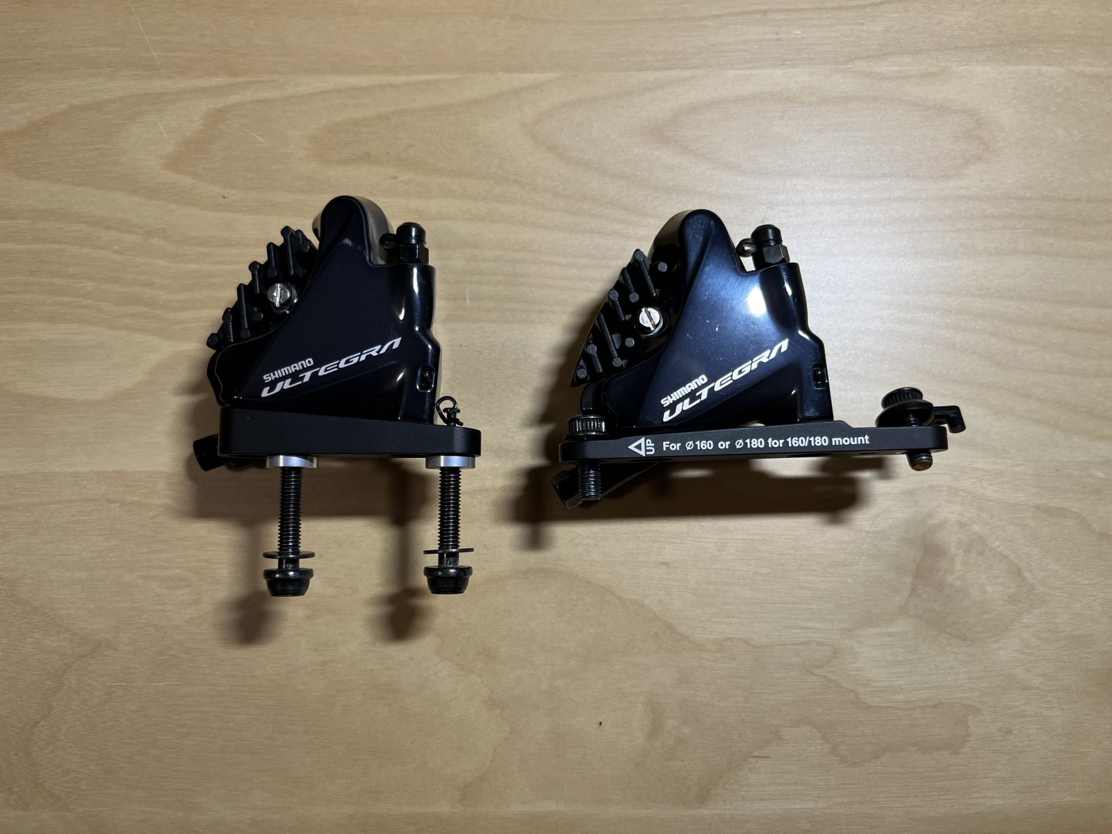 Shimano Ultegra BR-R8070 Pinza de freno delantero Resina Montaje plano
