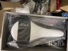 Sella FIZIK Aliante R3 kium - WHITE-GREY REGULAR