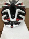 Casco met stradivarius
