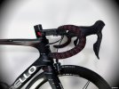 juri-jfb07-twin-power-red-mamba-pinarello-f10-x-light-06-anteriore-dx-dura-ace-di2.jpg