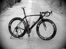 juri-jfb07-twin-power-black-wolf-trek-madone-7s-03-bontrager-aeolus-7-ant.jpg