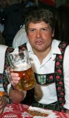 Jan_Ullrich_con_birra.jpg
