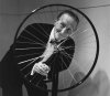 Marcel-Duchamp-al-Walker-Art-Center-1965.-Foto-di-Eric-Sutherland.jpg