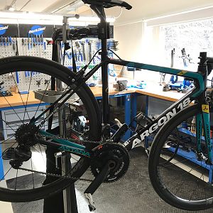 La Argon18 di Fuglsang con gruppo FSA WE