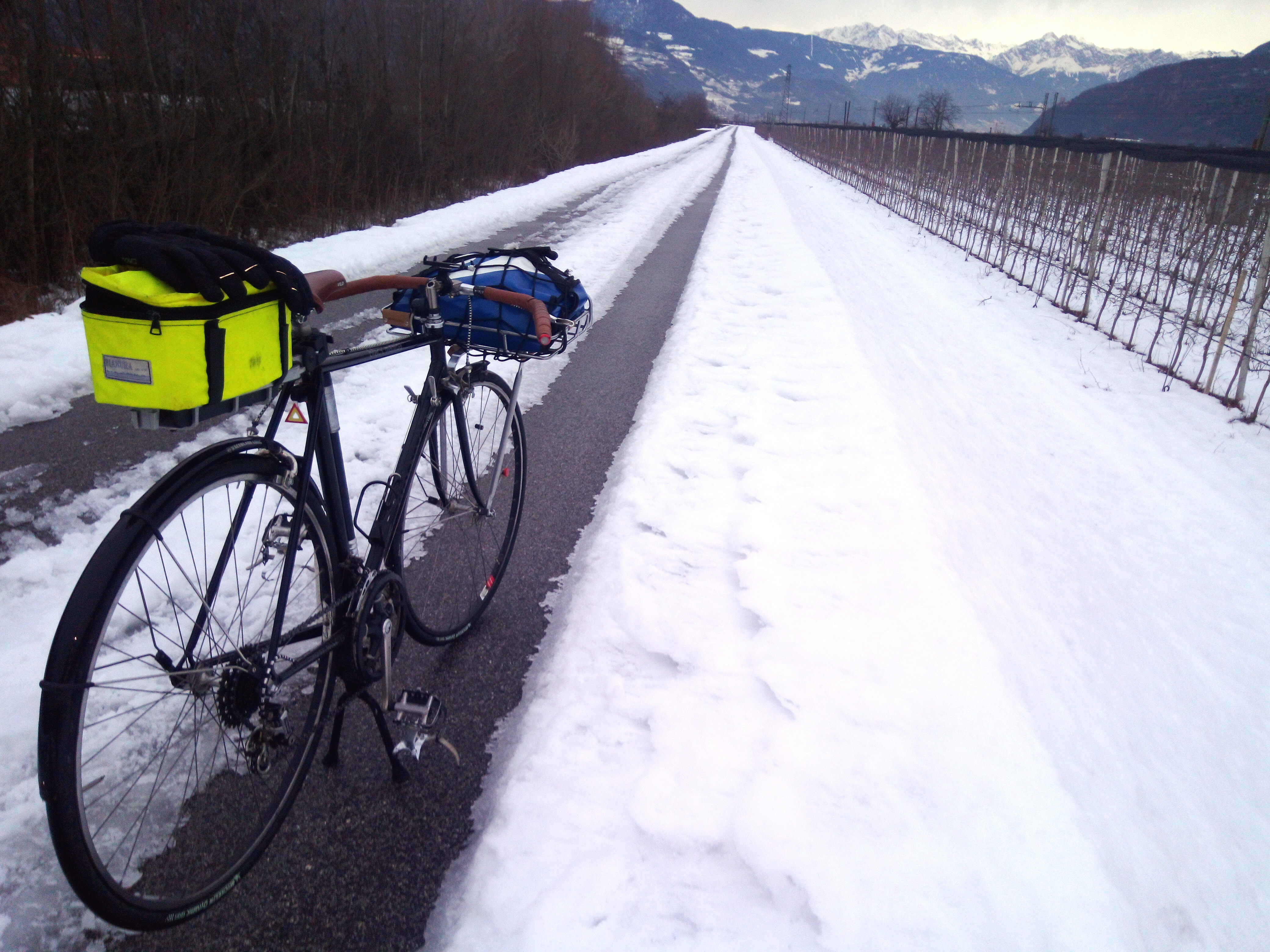 al lavoro in bici