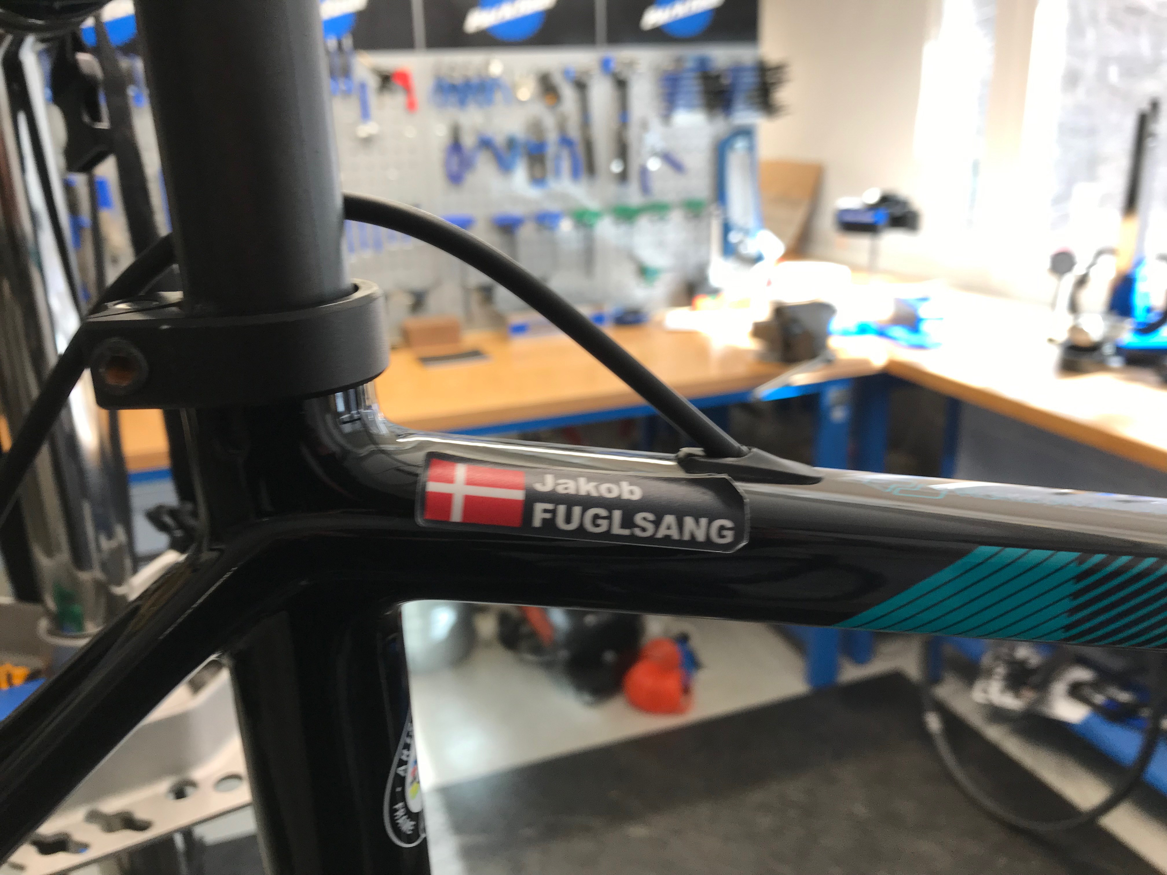 La Argon18 di Fuglsang con gruppo FSA WE