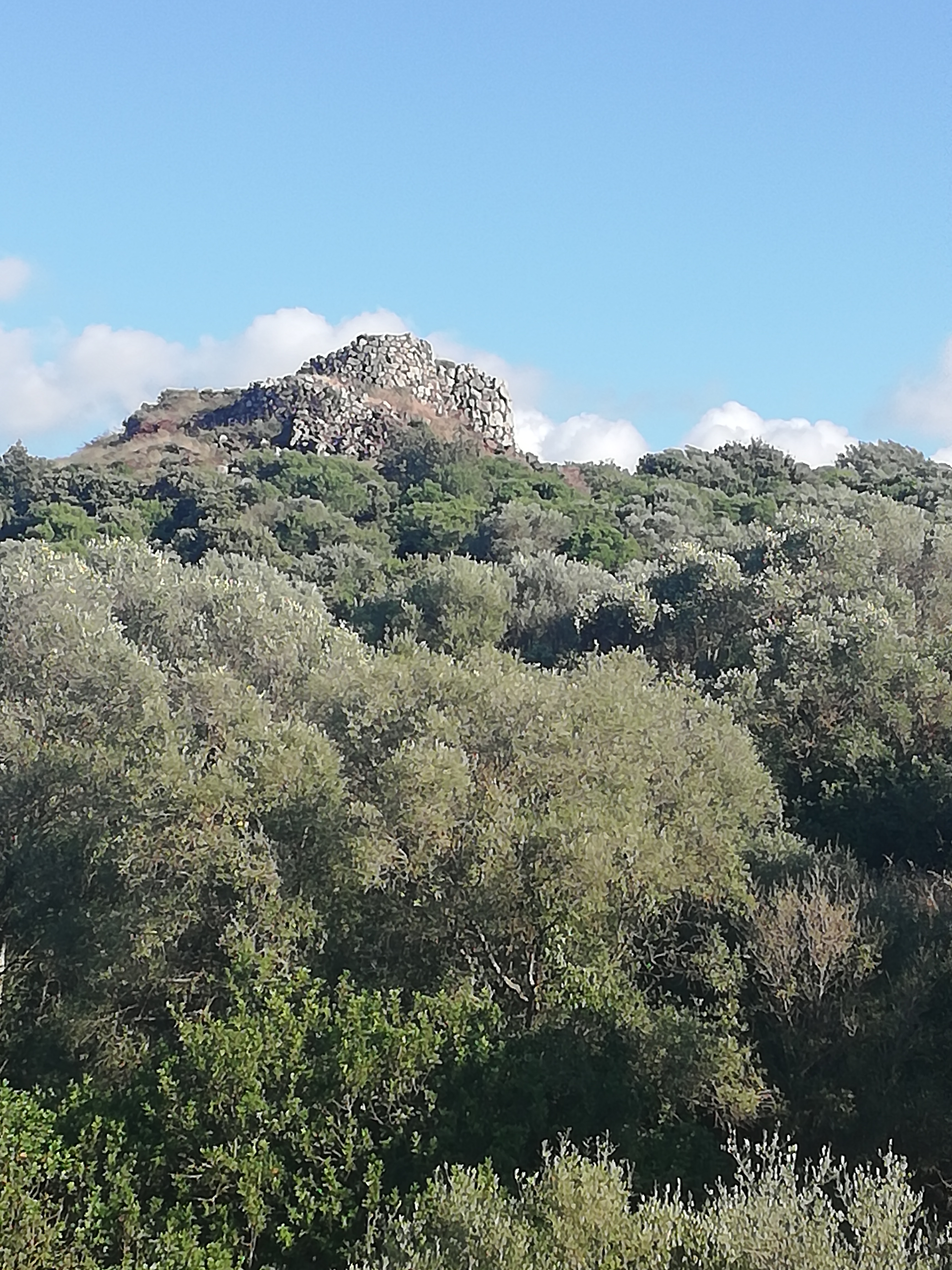 nuraghe.jpg