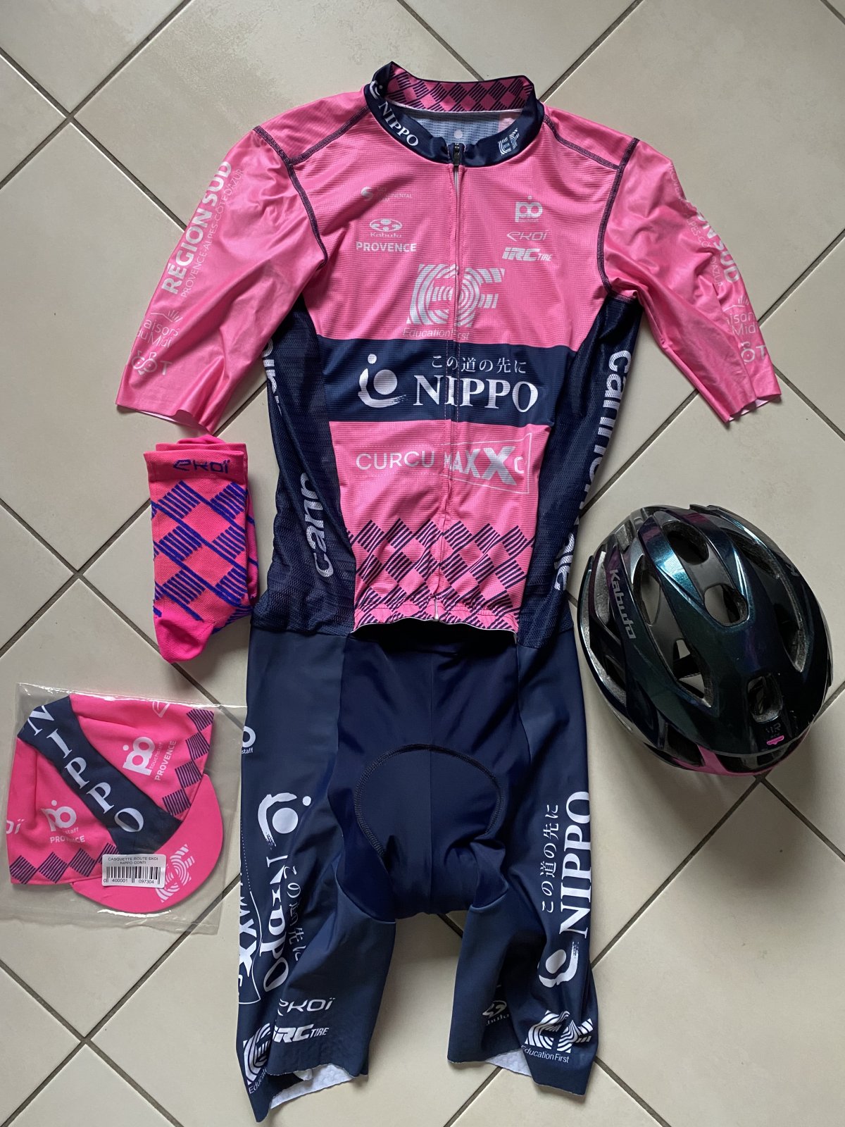 Just dropped: EF Education-EasyPost's new kit for the Giro d'Italia is 🔥 📸 EF Pro Cycling