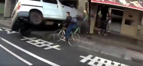 [Video] La fortuna del ciclista