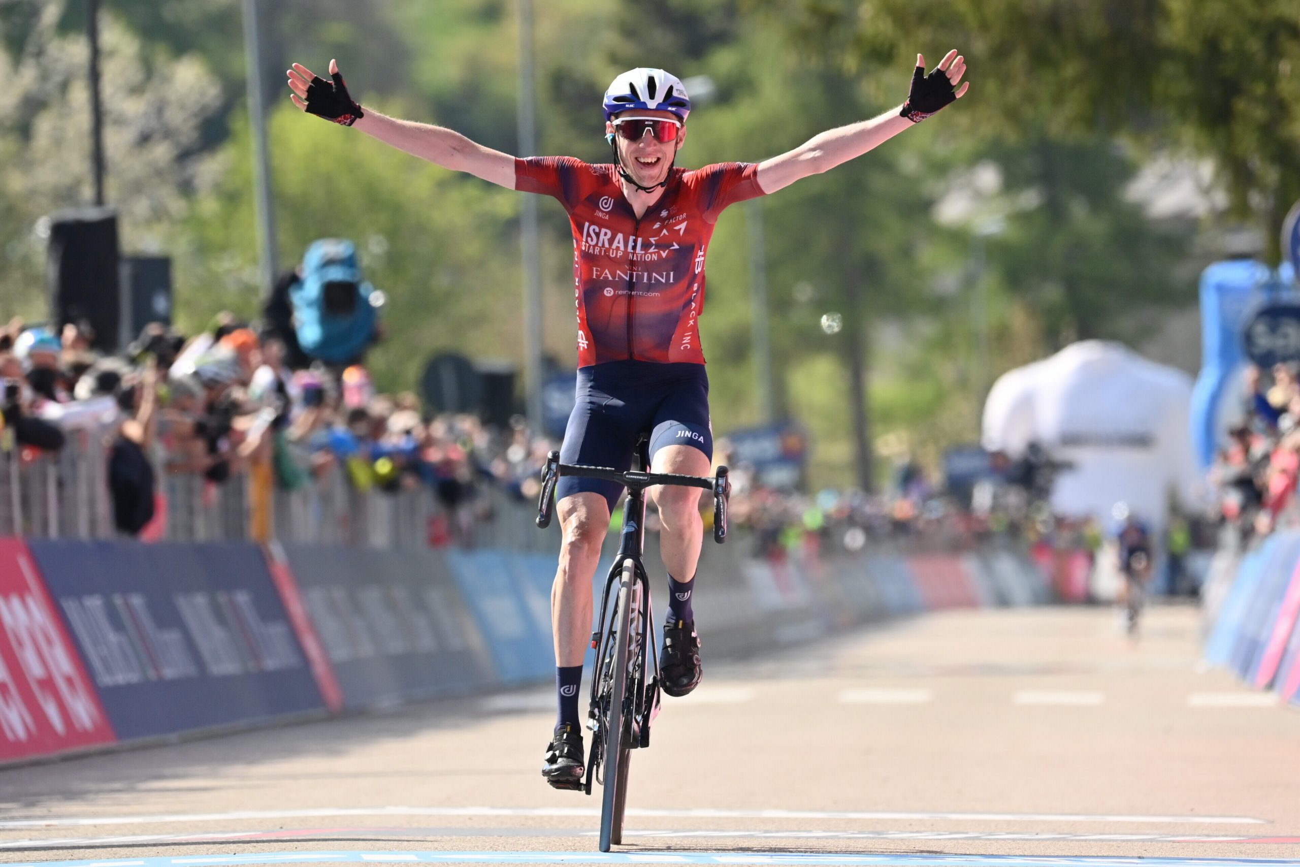 Giro 2021: Daniel Martin vince la 17^ tappa