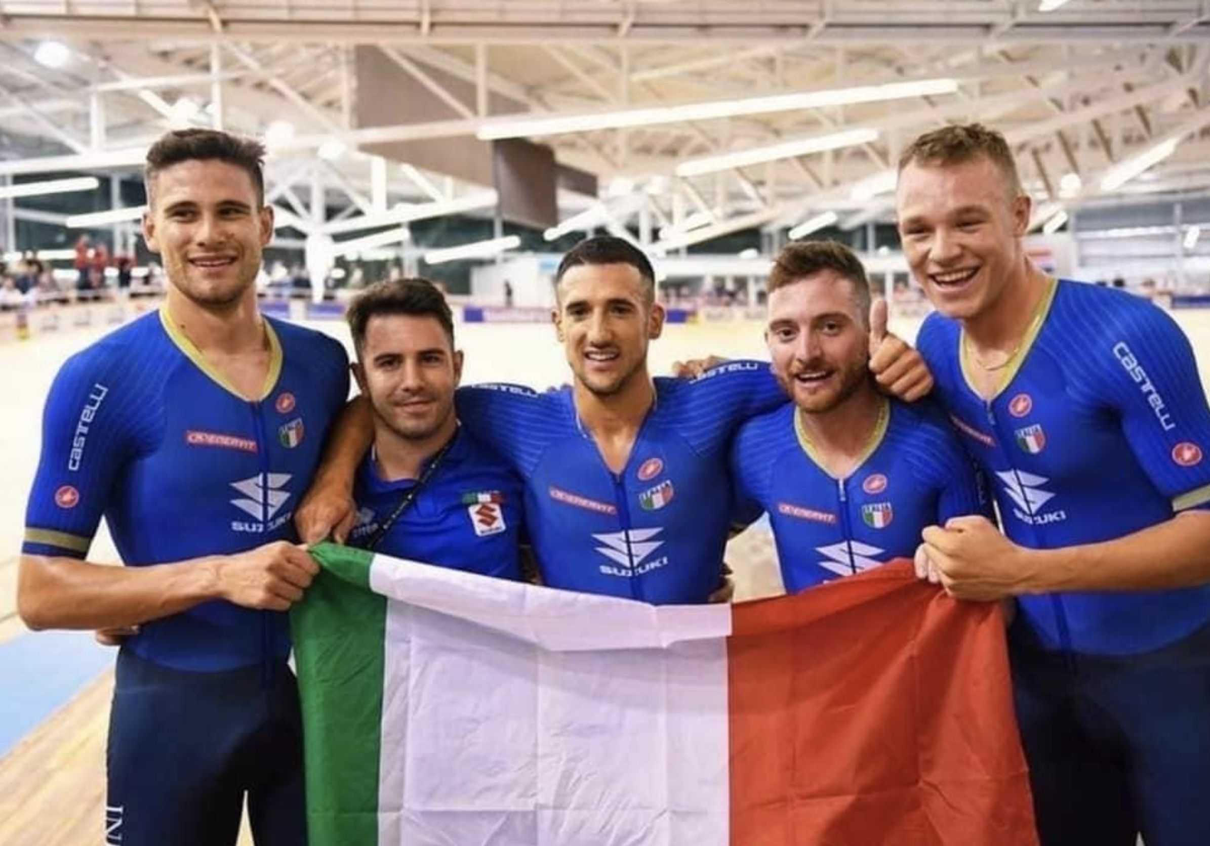 Italia oro mondiale nell'inseguimento a squadre