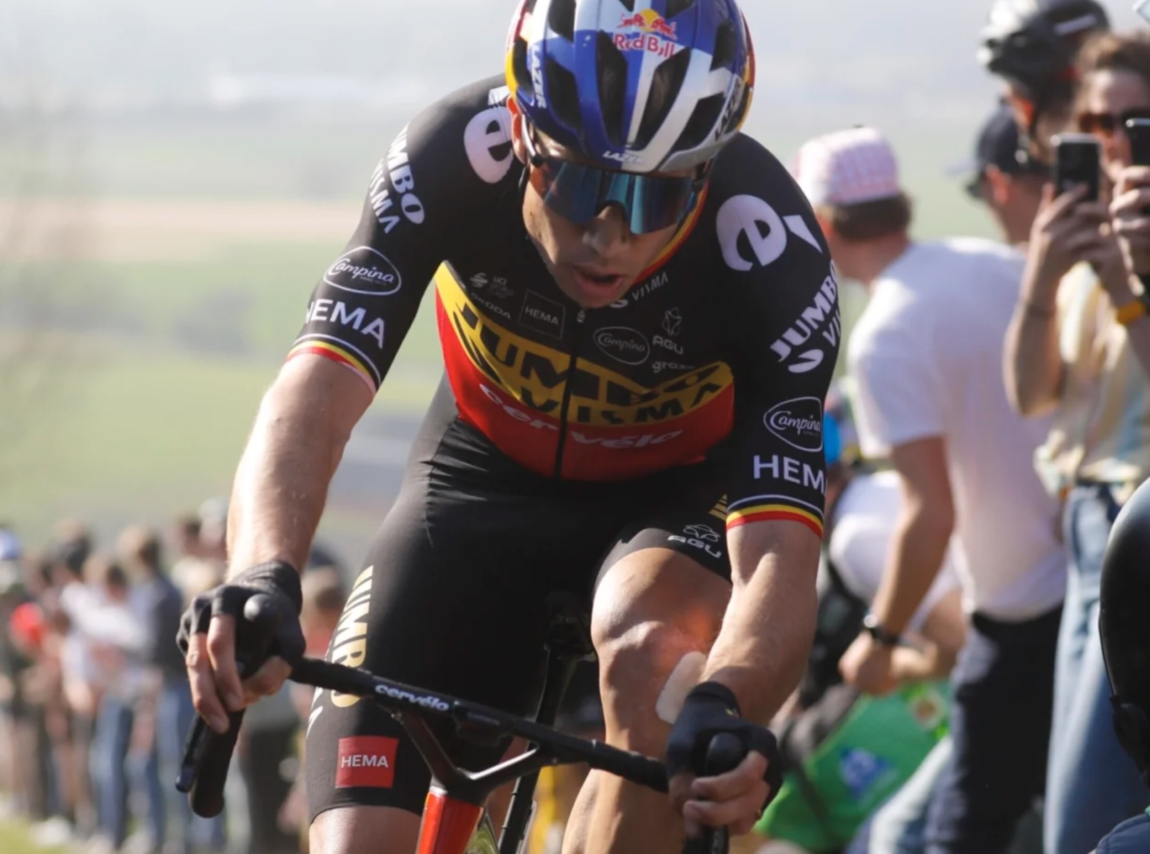 Van Aert parteciperà alla Roubaix